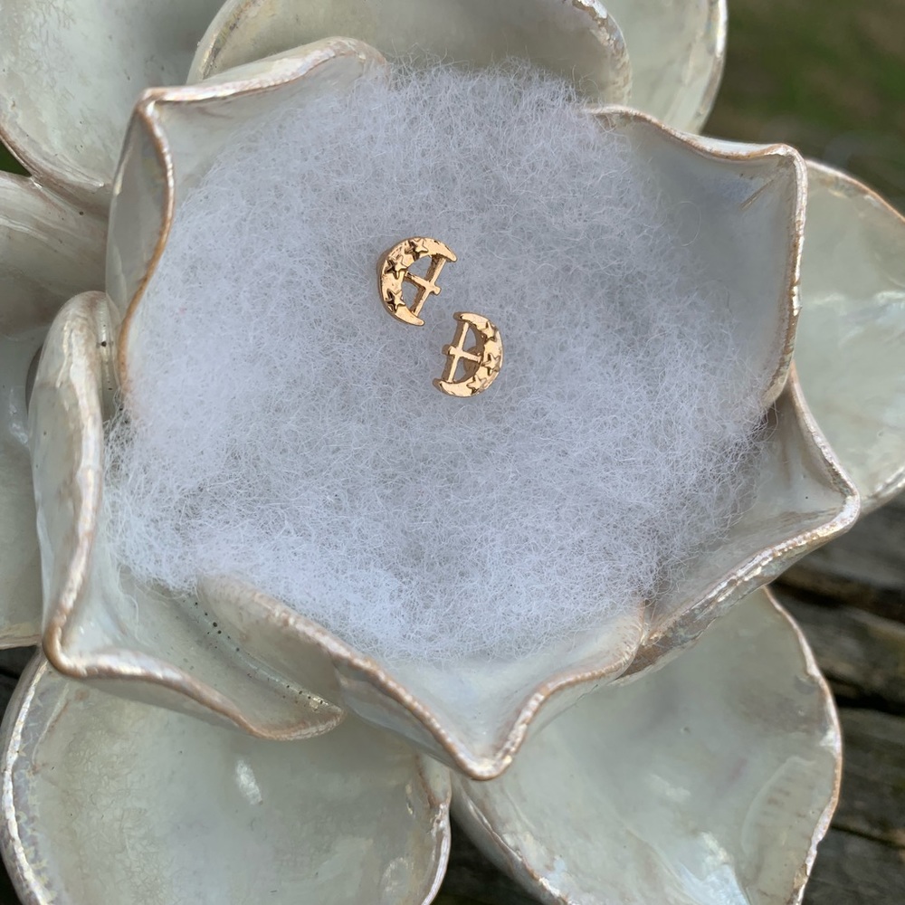 🌙🆕Gold Cresent Moon Stars Crossbar Stud Earrings - Picture 3 of 4